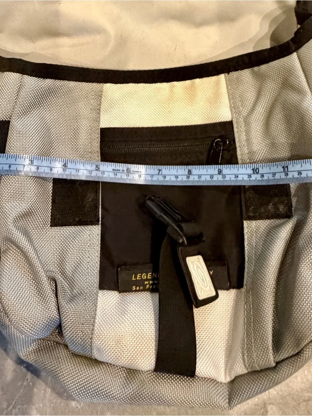 Timbuk2 Small Messenger Bag Gray White Crossbody Organizer
